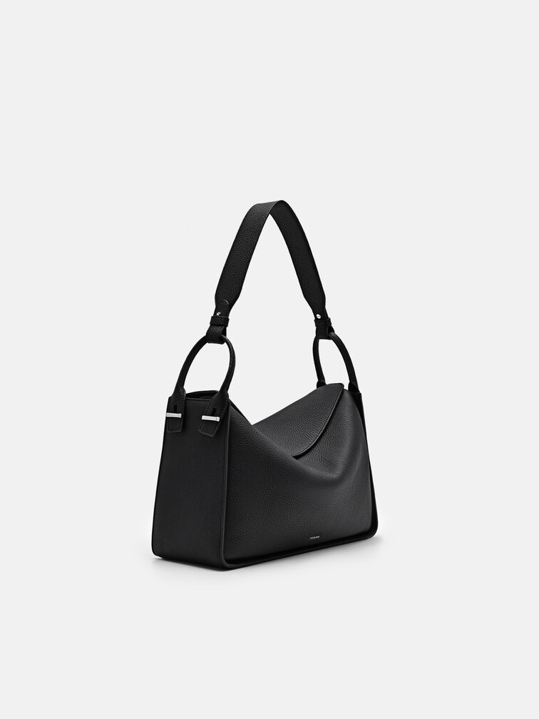 Demi Maxi, Black